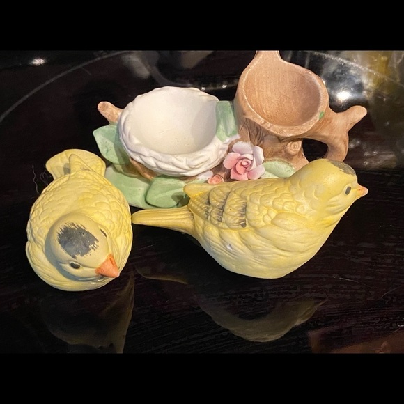 Royal Crown Pottery Hand Painted Yellow Finches Salt/pepper Shakers W/bird Nests - Picture 9 of 16